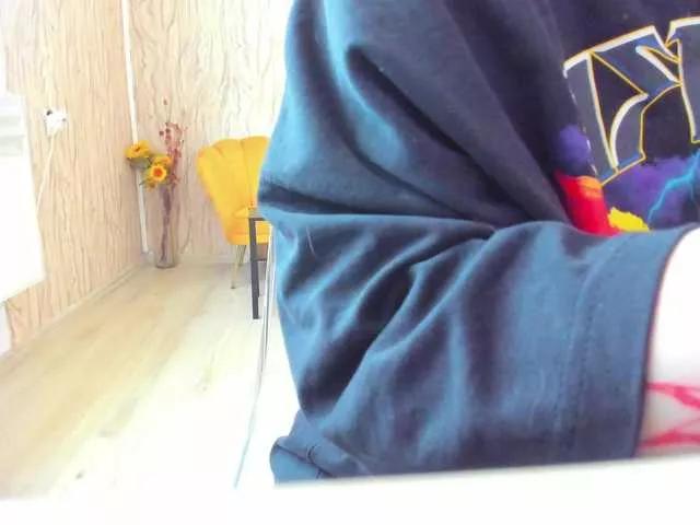 Freechat AishaRouhi on BongaCams