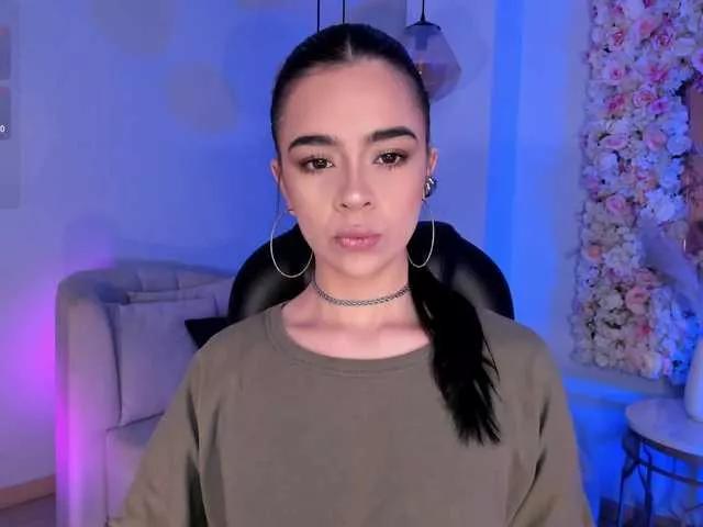AlanaCraft on BongaCams 