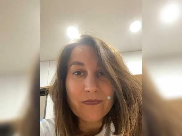 BongaCams AliceLili is Freechat AliceLili — The sound of falling coins, intelligence and sense of humor.