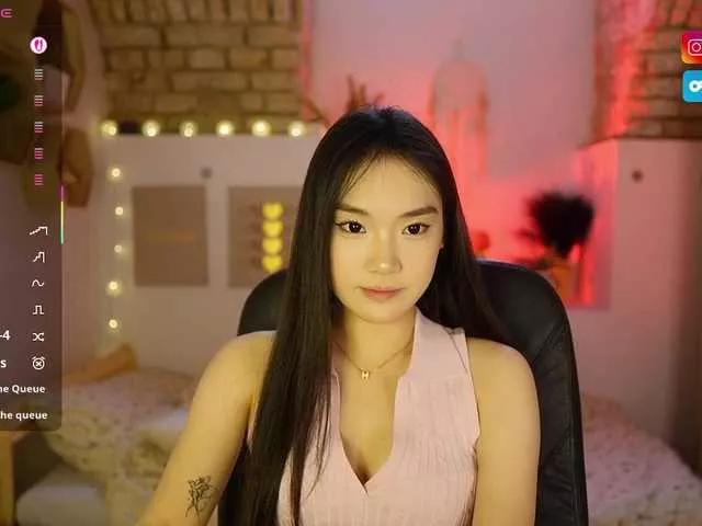 AllyahSky on BongaCams