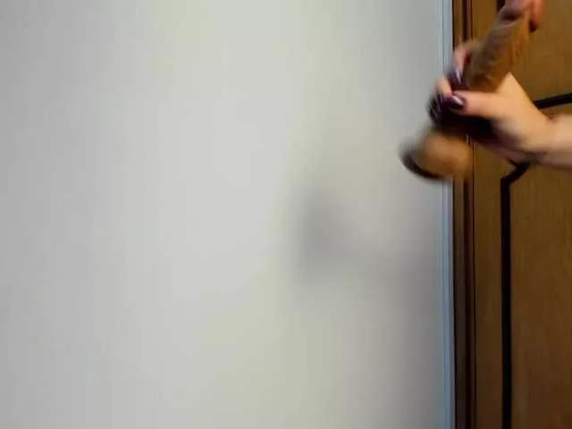 AnieButtocks on BongaCams