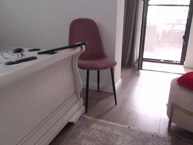 anne5 on BongaCams 