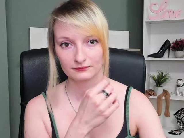 BlairPlay on BongaCams
