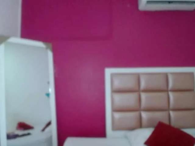 curvy-cumeater on BongaCams