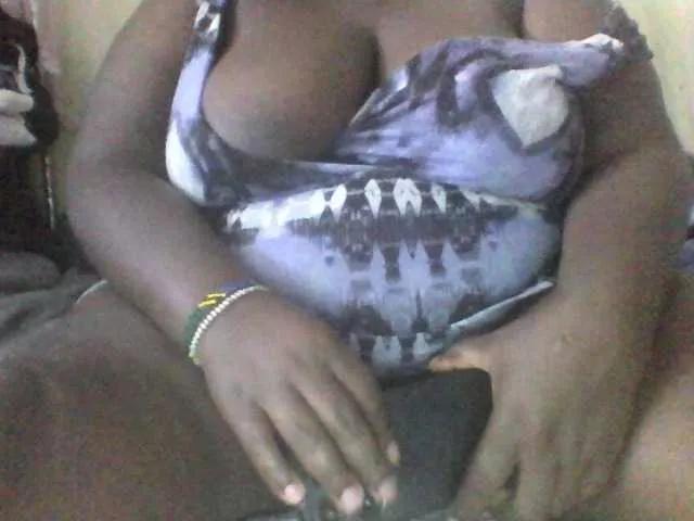 Daddiesgirl1 on BongaCams 