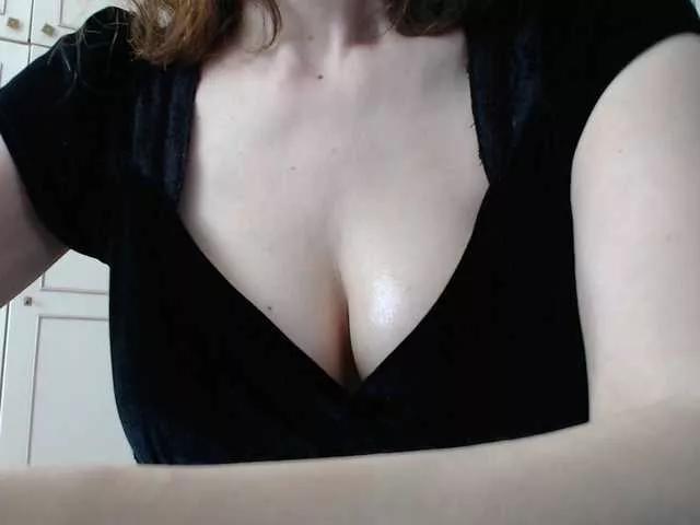 deadivina on BongaCams 