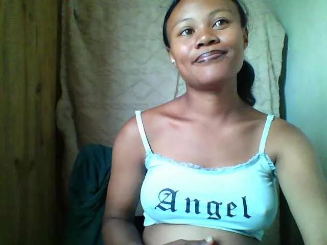 Dilliannah on BongaCams 