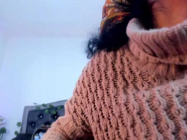 Ellie-Alves on BongaCams 