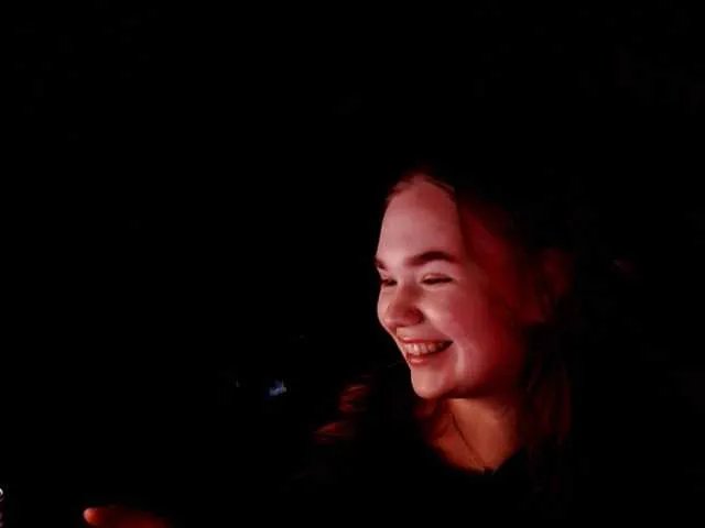 EmiRisse on BongaCams