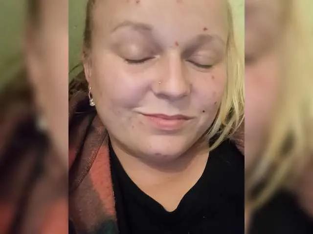 BongaCams EmmaXlove is Freechat EmmaXlove — When a man takes control, whispers dirty words, and knows what he wants I love confidence, attention, and passion.