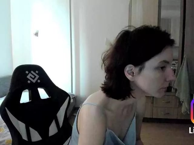 Offline F1t-girl-number-0ne on BongaCams