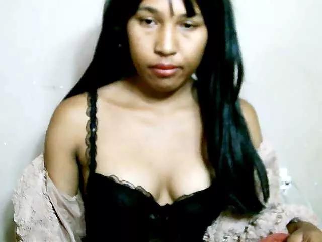 HelenGLOW on BongaCams 