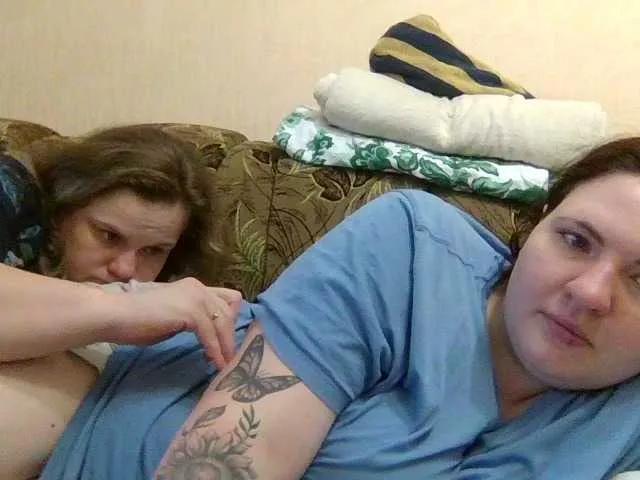 HollyXEva on BongaCams 
