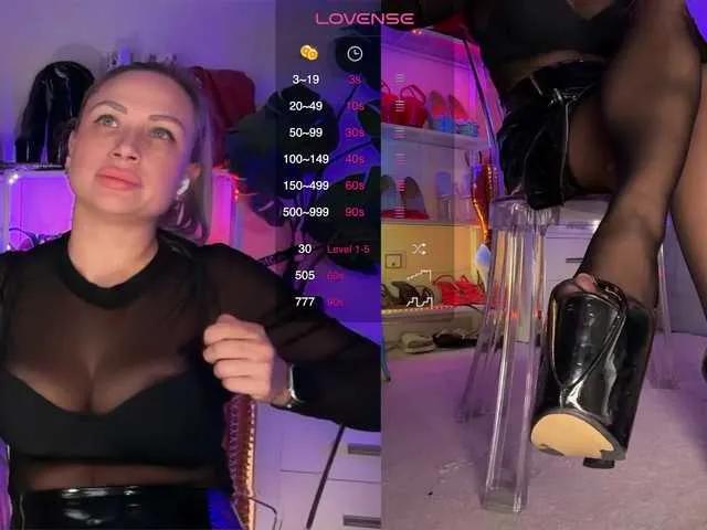 HomePussy1 —  Worship, submission, delight in your eyes. I love sensual details: stockings, nylon, latex, shoes. I love power, control and playing on the edge of what is permitted. Fetishes: feet, nylon, strap-on, femdom, tease & denial. Generous men who know...