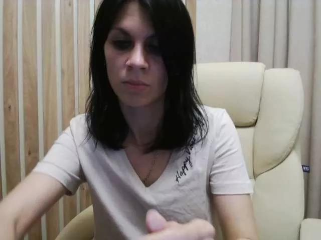 Freechat InjaAtHome on BongaCams