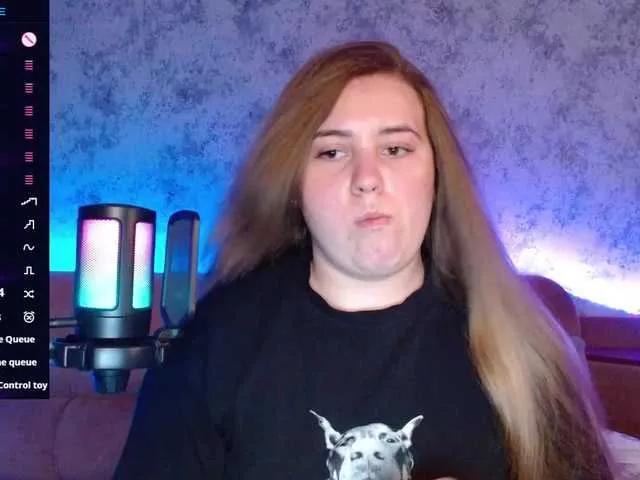 Jevelinaa on BongaCams