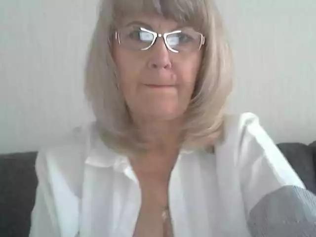 Freechat jkotenok on BongaCams