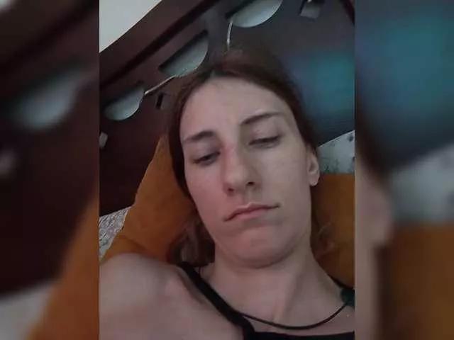 Kitty2044 on BongaCams 
