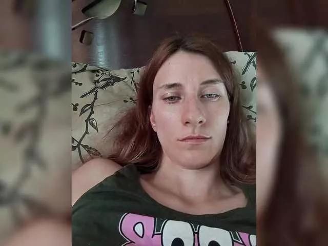 Kitty2044 on BongaCams