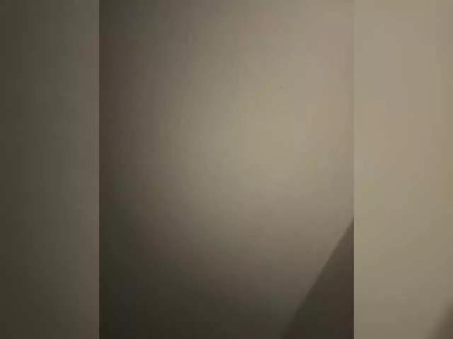 Kittyslave18 on BongaCams 