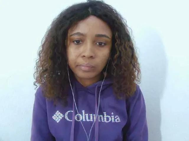 Laminnah on BongaCams
