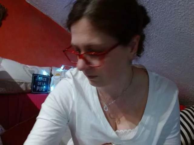 lanaxxx1 on BongaCams 