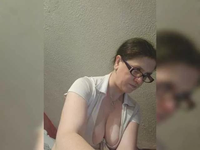 lanaxxx1 on BongaCams 