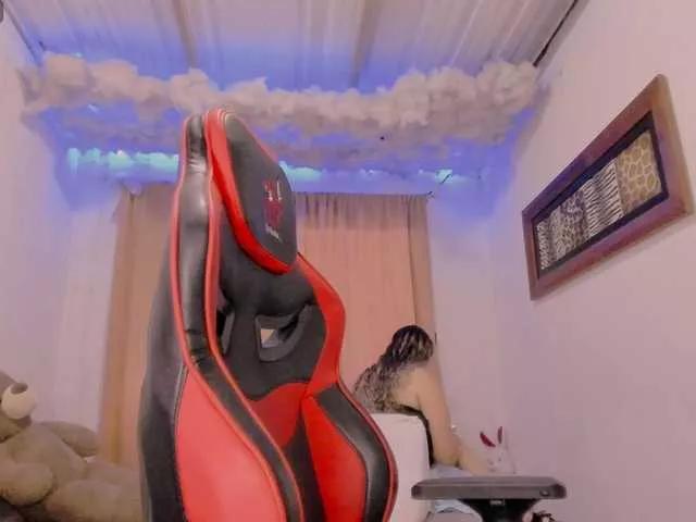 LauuuG on BongaCams