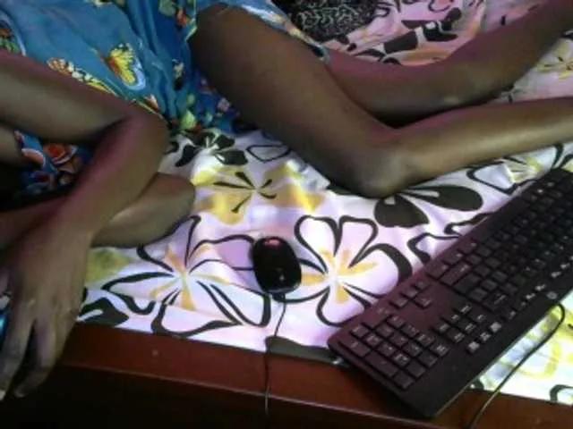 Legitimatehoe25 — Freechat on BongaCams