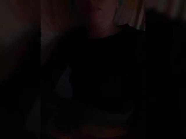 Lena-33 on BongaCams