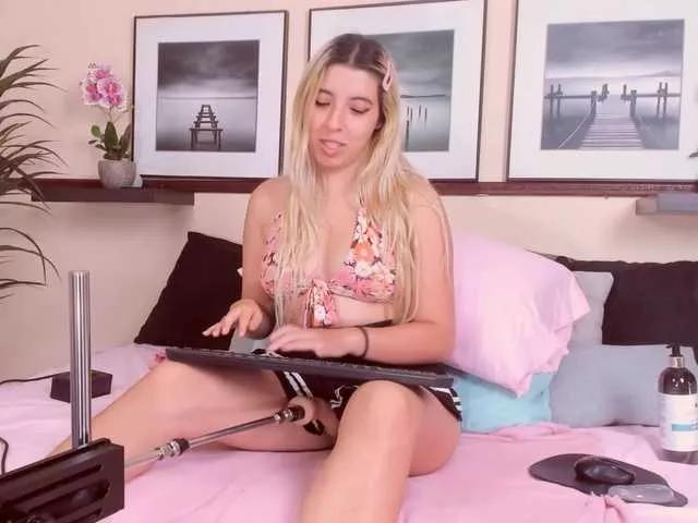 Lizzy-Lace on BongaCams 
