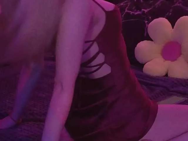 LollyGirlMoon — Tokens/Adequacy/My body (I always get really high from what I do)/ Sense of humor