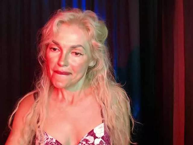 Margo77-1 on BongaCams