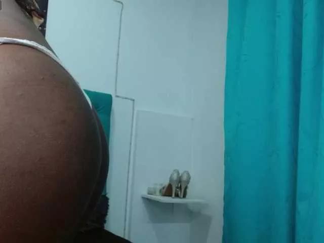 melyzzaqueen on BongaCams