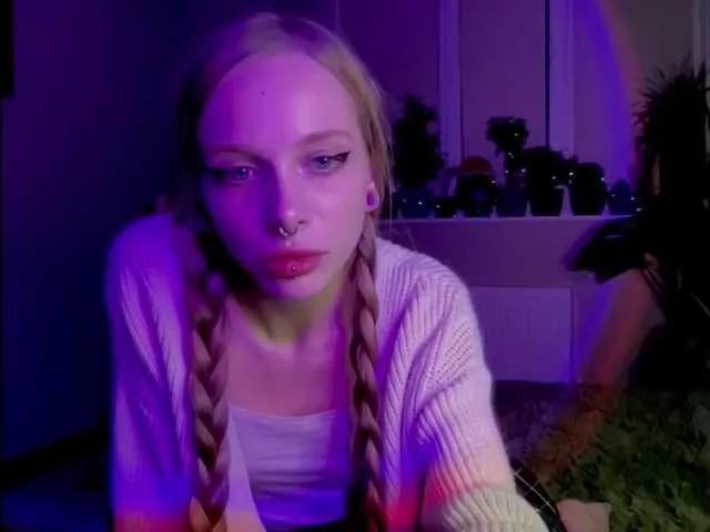 Freechat Mini-Tiny on BongaCams