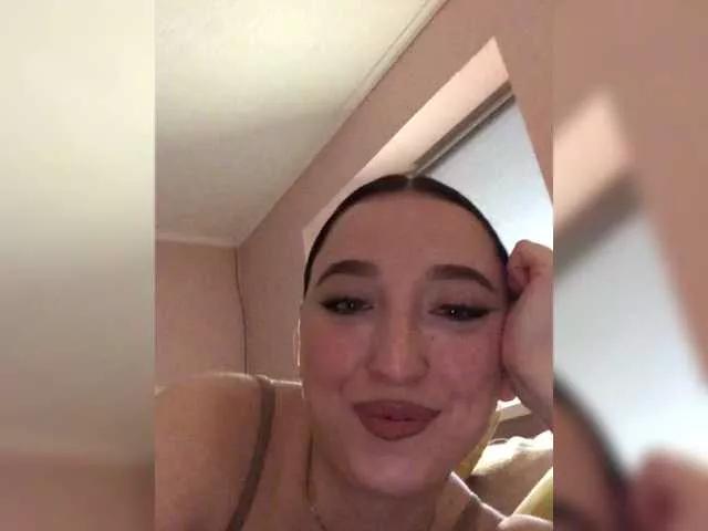 MiuMiow on BongaCams 