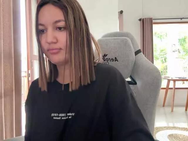 Nelly-Fischer on BongaCams 