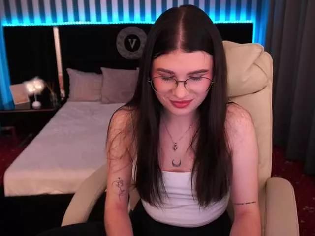 Freechat NeylaCharm on BongaCams