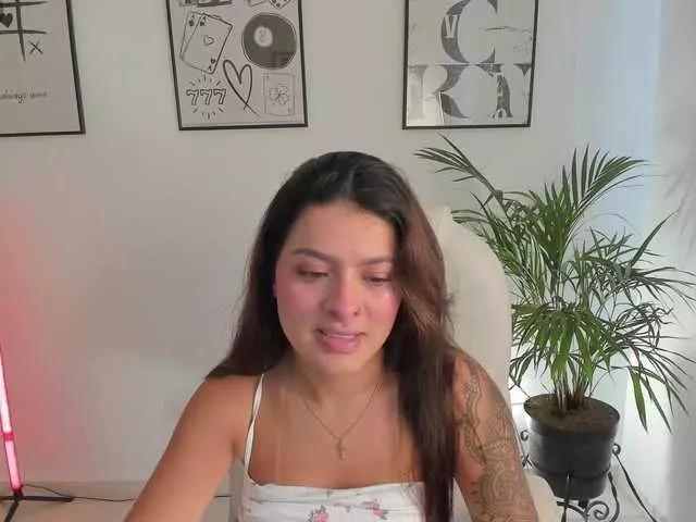 NiiaEvans on BongaCams 