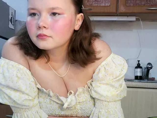 QueenTina on BongaCams