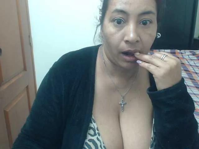 Siblleyx — see a hard cock and have my nipples eated