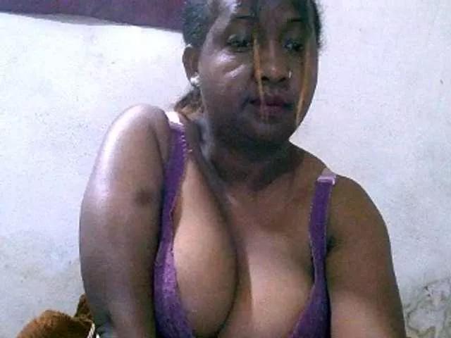 Freechat Sylivinaahh on BongaCams