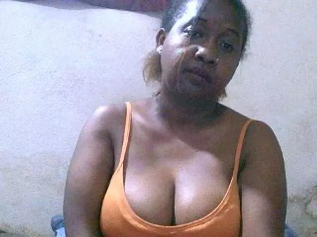 Freechat Sylivinaahh on BongaCams