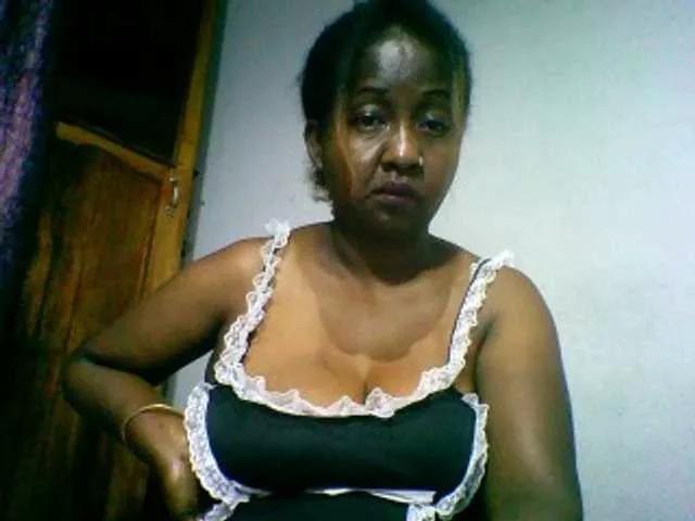 Freechat Sylivinaahh on BongaCams