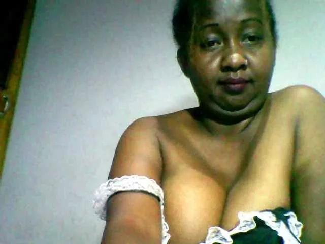 Freechat Sylivinaahh on BongaCams