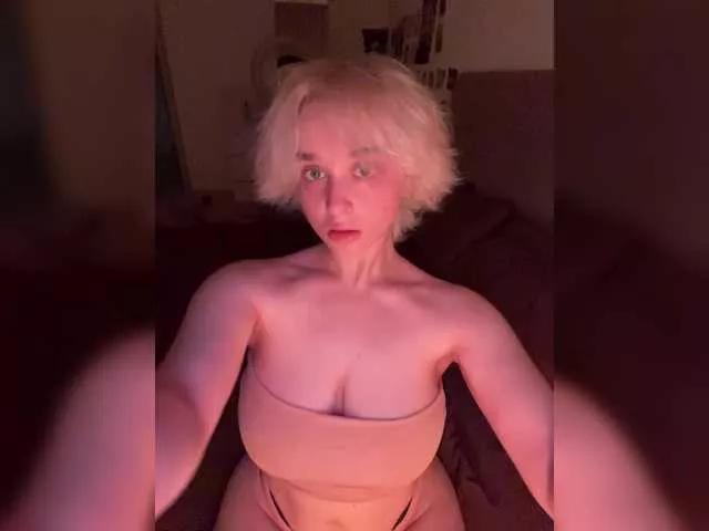 tamagotchigirl on BongaCams