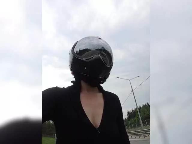 Vaiola on BongaCams