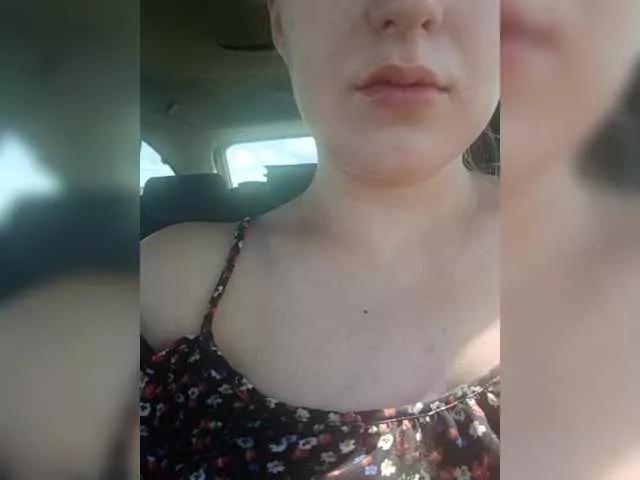 Vina-Nelly on BongaCams