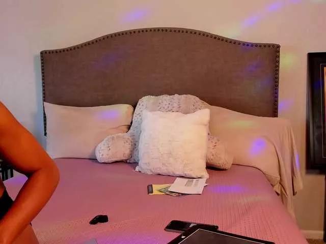 Yiauana on BongaCams