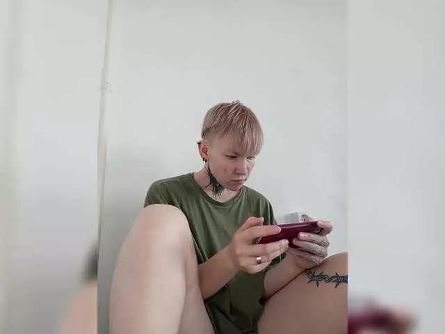 Zhenyya- on BongaCams